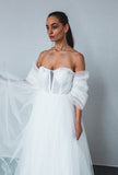 Velo Bianco Kimi bridal dress