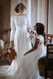 Sample Traditional Long Sleeve Wedding Dress